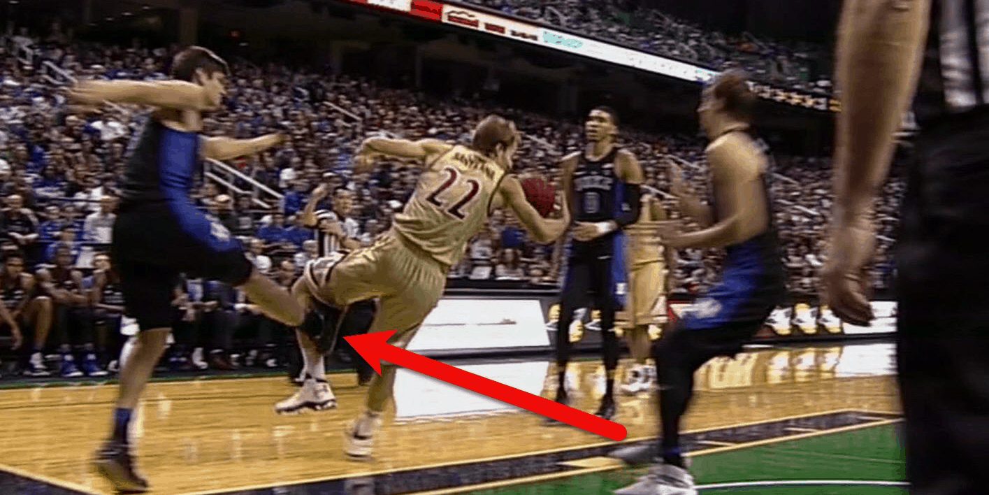 Duke sospende Grayson Allen… per sgambetto