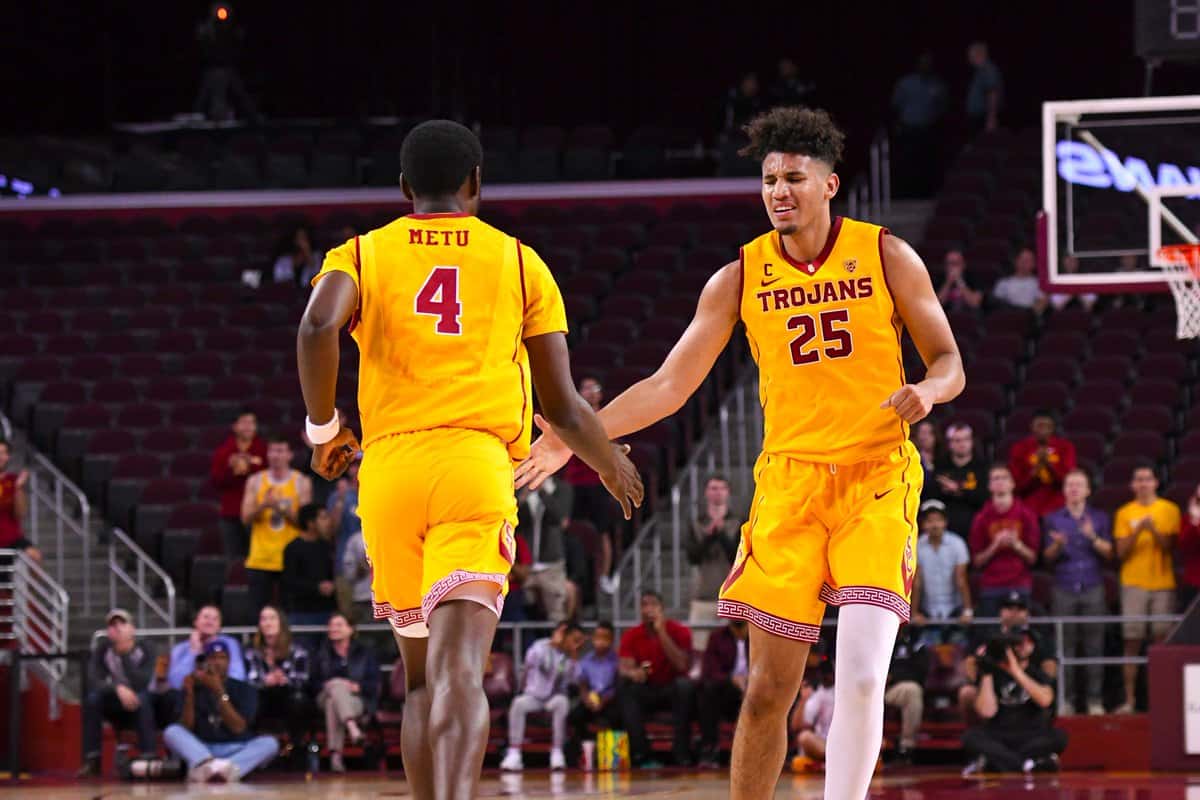 Chimezie Metu e Bennie Boatwright (Usc)