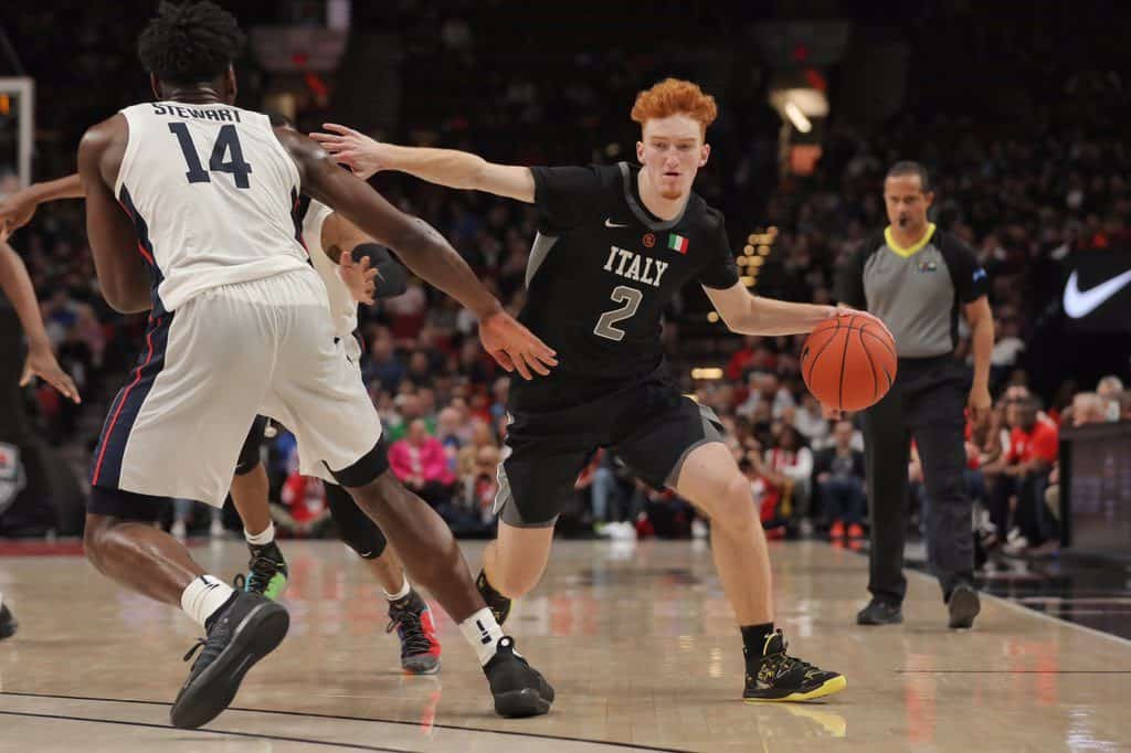 Nico Mannion guida