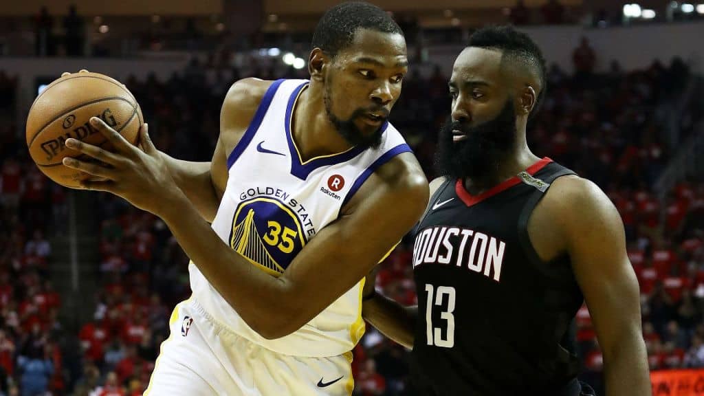 Warriors padroni, le altre in equilibrio