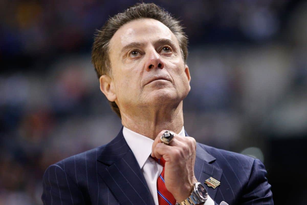 Rick Pitino a Iona e il Naismith Trophy