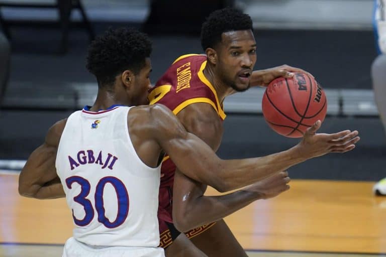 Evan Mobley USC Sweet 16