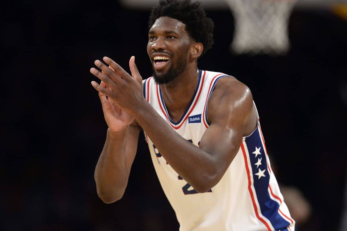 Joel Embiid l’MVP: i premi di metà stagione