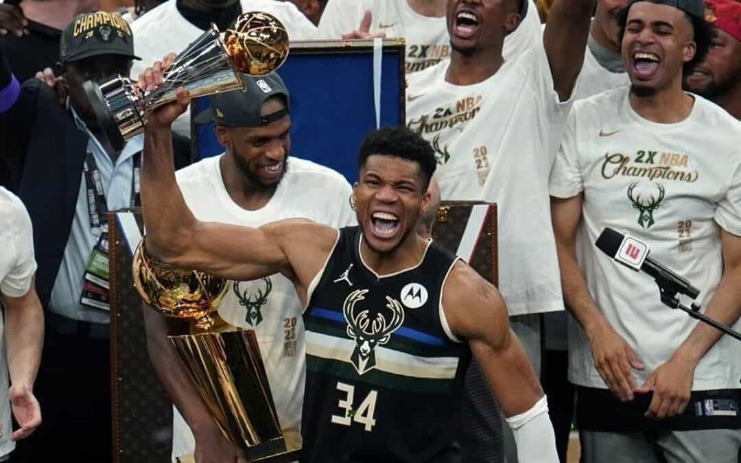 Giannis Antetokounmpo dominante: Milwaukee campione