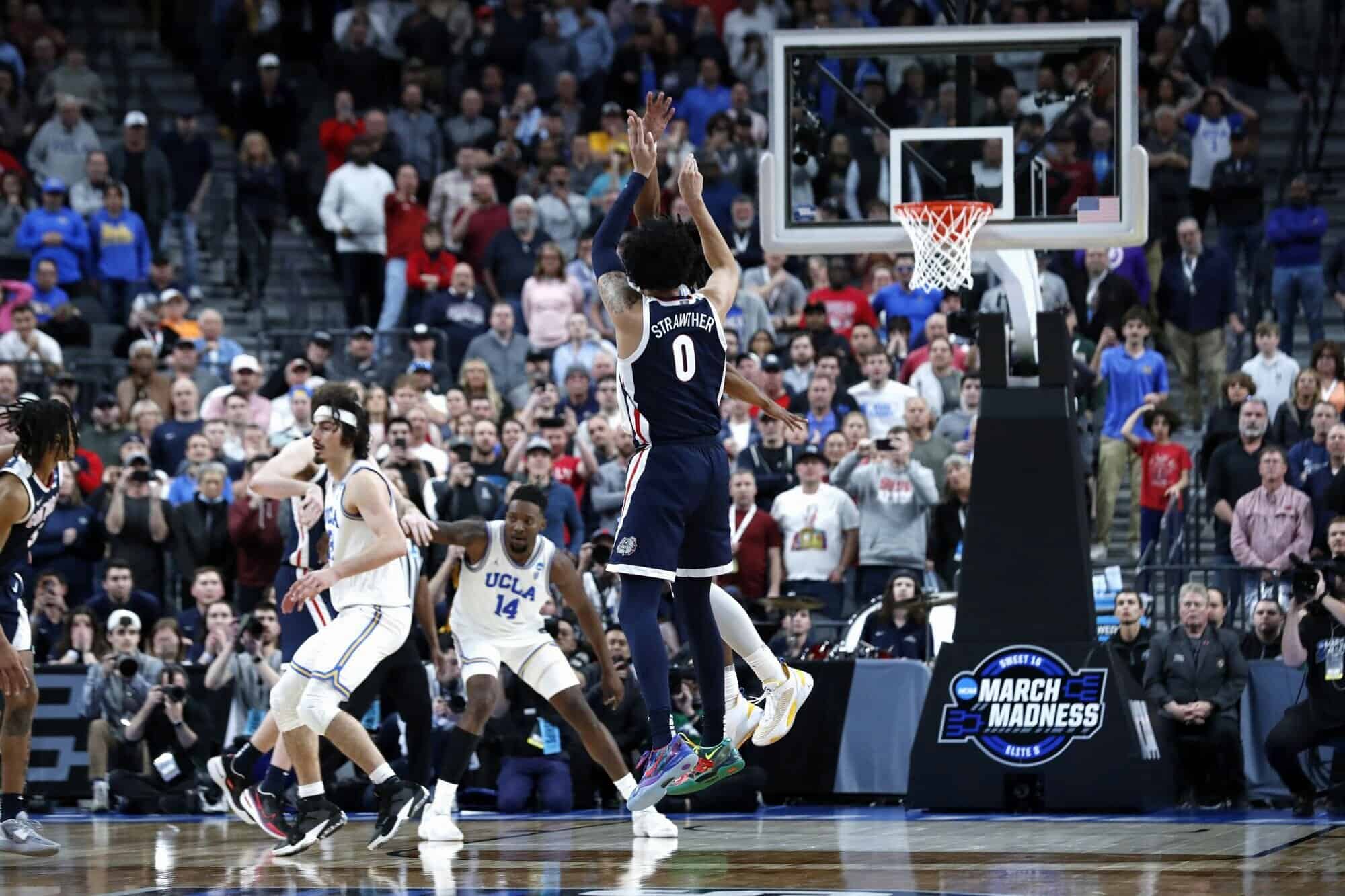 Julian Strawther - Gonzaga clutch shot